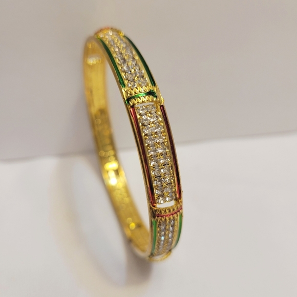 Vintage Bangle Bracelet - Picture 2 of 6